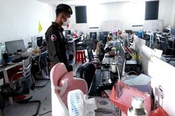 Campuchia triệt ph&aacute; 737 cơ sở lừa đảo trực tuyến