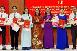 X&atilde; &Ocirc; L&acirc;m giảm từ 12 trường c&ograve;n 5 trường