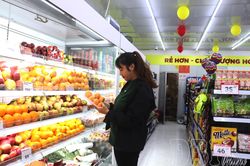 Người dân lựa chọn thực phẩm an toàn