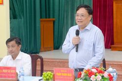 Đồng ch&iacute; Phạm Th&agrave;nh Ngại: X&atilde; Hưng Thạnh cần c&oacute; giải ph&aacute;p n&acirc;ng cao gi&aacute; trị c&acirc;y kh&oacute;m