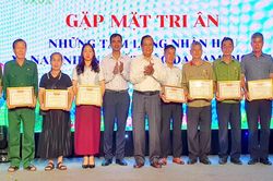 Những tấm lòng nhân ái sẻ chia với nạn nhân chất độc da cam