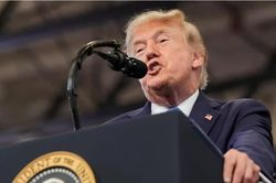 Tỷ lệ ủng hộ Tổng thống Mỹ Donald Trump giảm xuống mức thấp kỷ lục 33%