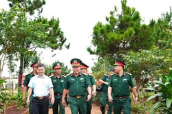 Quân khu 7 kiểm tra các công trình tại khu vực biên giới Lâm Đồng
