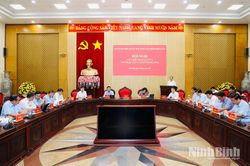 Đoàn đại biểu Quốc hội tỉnh Ninh Bình lấy ý kiến tham gia, góp ý đối với dự thảo Luật Đất đai (sửa đổi)
