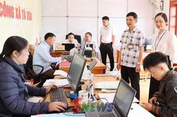 Kiểm tra công tác cải cách hành chính tại xã Tà Xùa