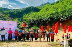 Gắn kết l&ograve;ng D&acirc;n
