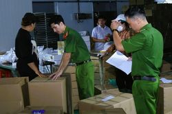 Đồng Nai: Triệt phá đường dây biến 130 tấn thịt trâu đông lạnh thành khô bò