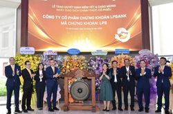 Hơn 1,4 tỷ cổ phiếu Chứng kho&aacute;n LPBank ch&iacute;nh thức l&ecirc;n HOSE