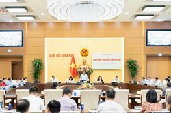 Giữ nguyên giá trị, mục tiêu và quyền lợi đặc thù đã được Quốc hội quyết định