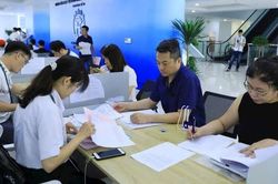 Người dân vẫn thực hiện TTHC bình thường