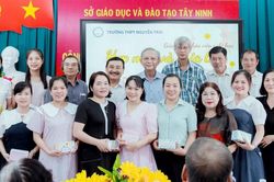 Gi&aacute;o vi&ecirc;n c&oacute; được thỉnh giảng ở nhiều trường v&agrave; ph&acirc;n biệt trường c&ocirc;ng - tư?
