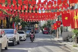 Ph&aacute;t huy truyền thống C&aacute;ch mạng Th&aacute;ng T&aacute;m, khơi dậy kh&aacute;t vọng ph&aacute;t triển