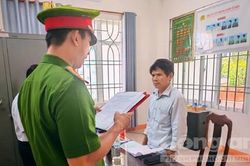 Đặt mua lô hàng tiền tỷ rồi lừa đem bán phế liệu chiếm đoạt 240 triệu đồng