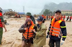 Thủ tướng y&ecirc;u cầu sẵn s&agrave;ng sơ t&aacute;n d&acirc;n trước nguy cơ lũ qu&eacute;t, sạt lở