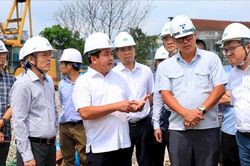 Đo cán bộ bằng kết quả, đo chính quyền bằng sự hài lòng của dân