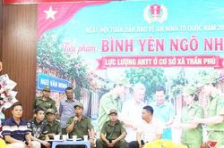 Giữ b&igrave;nh y&ecirc;n từ mỗi th&ocirc;n x&oacute;m