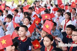 Trường học 'chuyển mình', sẵn sàng cho năm học mới