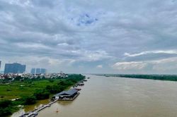 H&agrave; Nội: C&aacute;c x&atilde;, phường ven s&ocirc;ng chủ động ứng ph&oacute; khi thủy điện H&ograve;a B&igrave;nh xả lũ