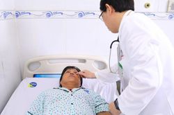 Tăng men gan kéo dài, người phụ nữ 57 tuổi đi khám phát hiện bệnh lý gan hiếm gặp