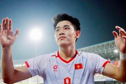Đình Bắc đón tuổi 22: 'Phấn đấu những mục tiêu lớn hơn'