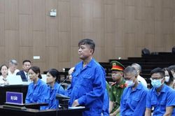 Cựu thứ trưởng nhận hối lộ muốn nhận lại số tiền khắc phục thừa để trả nợ