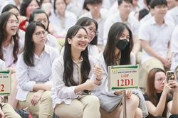 Công bố mức học phí tại 35 trường công lập chất lượng cao của Hà Nội