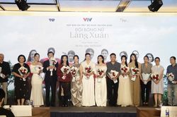 Giấc mơ sân cỏ của những người phụ nữ làng Xuân