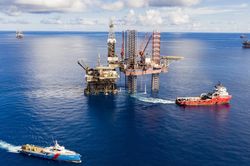 Petrovietnam, EVN cùng loạt tập đoàn Nhà nước tăng trưởng 2 con số