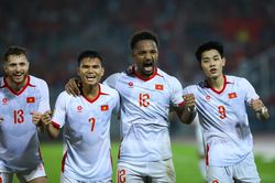 Tuyển Việt Nam có nên cất trụ cột trước Malaysia?