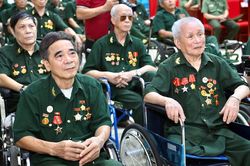 Tăng mức chuẩn trợ cấp ưu đ&atilde;i người c&oacute; c&ocirc;ng l&ecirc;n hơn 3 triệu đồng