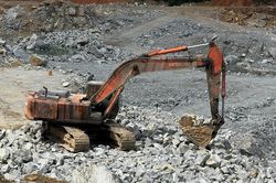 Quảng Ngãi chủ động nguồn vật liệu, tháo gỡ điểm nghẽn cho đầu tư công