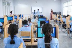 Đề xuất trường THCS, THPT tổ chức kiểm tra, đánh giá định kì bằng bài kiểm tra trên máy tính