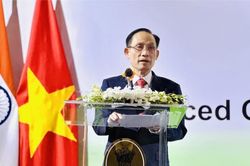 Bộ trưởng Ngoại giao Lê Hoài Trung dự chiêu đãi kỷ niệm lần thứ 80 Ngày độc lập nước Cộng hòa Ấn Độ