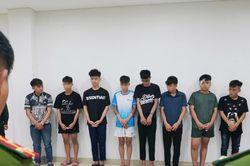 Khởi tố nhóm thanh thiếu niên mang hung khí gây náo loạn đường phố Huế