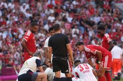 Nguyên nhân sao Bayern Munich đổ gục xuống sân 2 lần trong 4 ngày