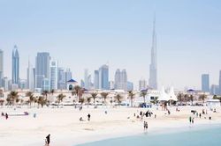 Nền kinh tế UAE: Chao đảo hay đang trên đường phục hồi?