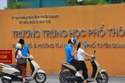 Điểm thi các môn của học sinh chuyên Tuyên Quang: Ít bài đạt điểm giỏi