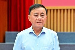 Ban Bí thư hướng dẫn điều kiện kết nạp Đảng với người trên 60 tuổi