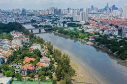 Mẹ mất, em gái yêu cầu chia thừa kế 7 thửa đất, anh trai muốn giao hết cho cha