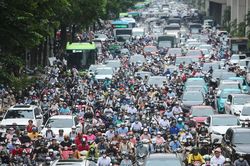 Thủ tướng: Xử lý vi phạm giao thông 'không có vùng cấm, không có ngoại lệ'