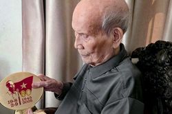 Mùa thu độc lập trong ký ức 'Bác Năm vùng mỏ'