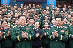 Đại tướng Phan Văn Giang: Sẵn sàng thương mại sản phẩm khoa học, kể cả tên lửa, xe tăng