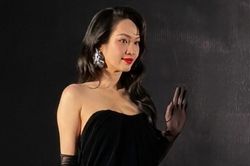 Á hậu Vũ Thúy Quỳnh váy nhung đen trễ vai xuất hiện giữa ồn ào