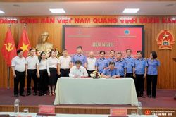 VKSND TP Huế và TAND cùng cấp ký kết các quy chế phối hợp