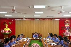 Viện trưởng VKSND tỉnh Vĩnh Long thăm, l&agrave;m việc tại VKSND khu vực 5