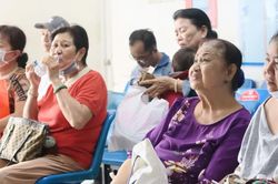 Hà Nội biến thách thức già hóa dân số thành cơ hội phát triển 'kinh tế bạc'