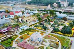 Hàn Quốc hủy toàn bộ Lễ hội hoa đảo Geoje do thiệt hại từ mưa lớn