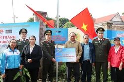 C&acirc;u chuyện h&ocirc;m nay qua ảnh - s&aacute;ng 19/8
