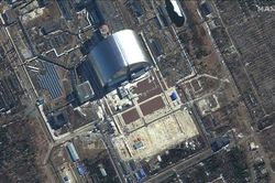 Đức cam kết hỗ trợ Ukraine sửa chữa vòm chắn của lò phản ứng hạt nhân Chernobyl