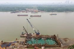 Hà Nội điều chỉnh giao thông đường Nghi Tàm phục vụ thi công cầu Tứ Liên